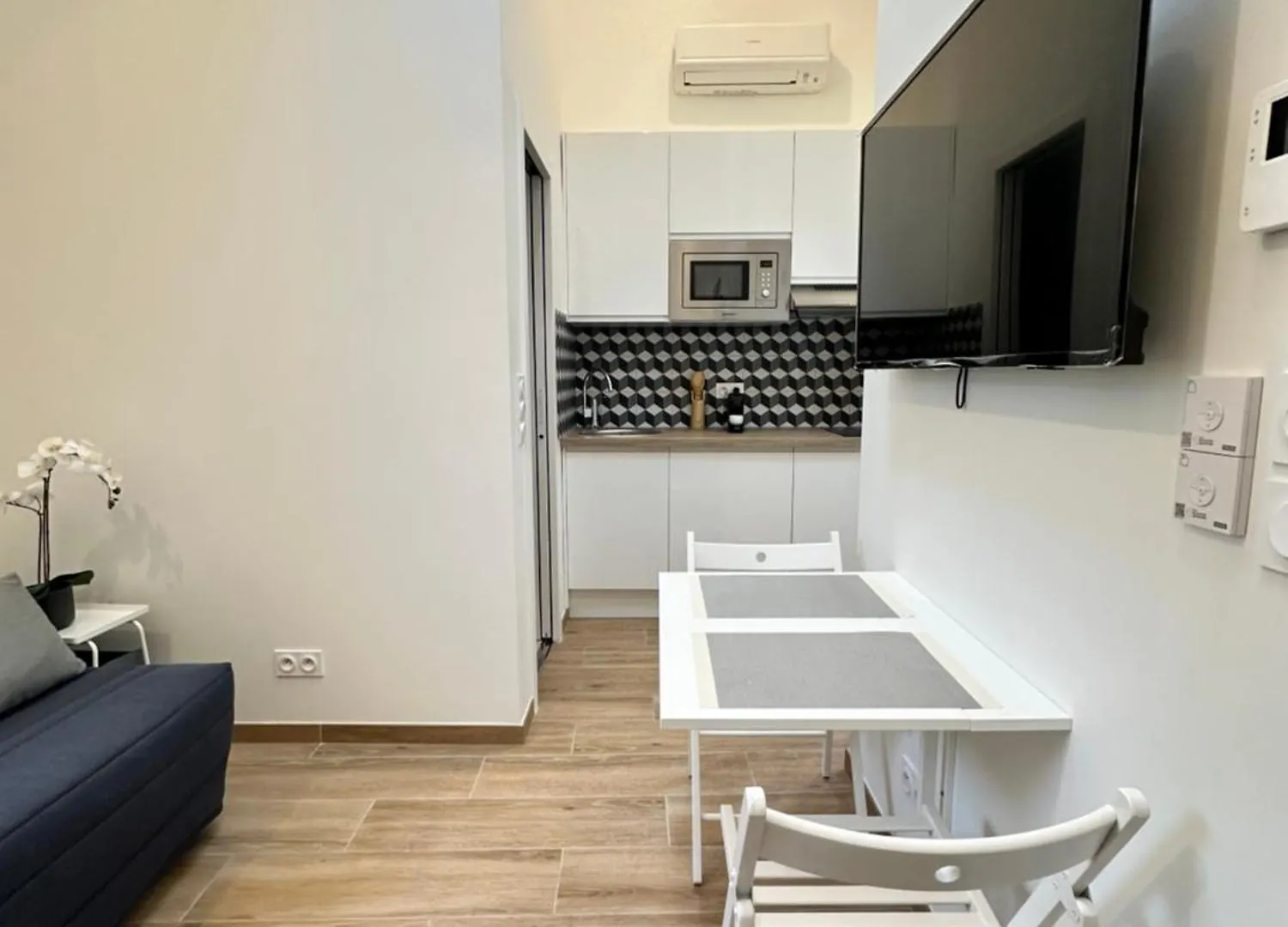 Studio By Eiffel Tower And Roland Garros Paris 0*,  Frankrig